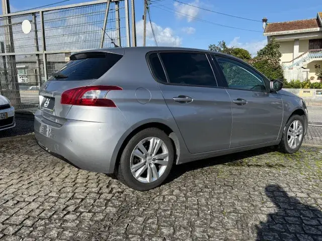 Peugeot 308 1.6 e-HDi Allure 4