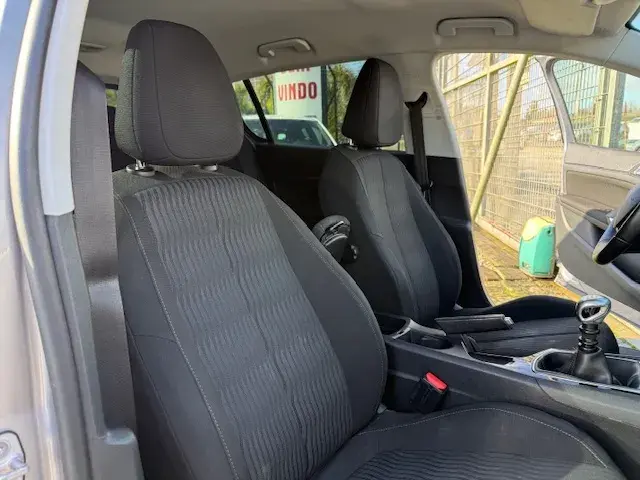 Peugeot 308 1.6 e-HDi Allure 8