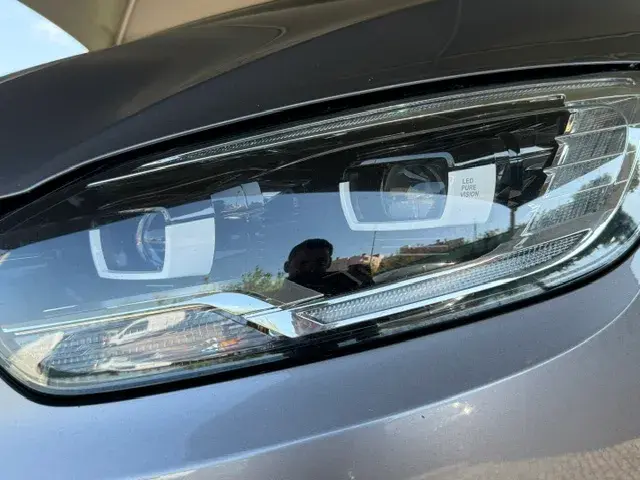 Renault Grand Scénic 1.7 Blue dCi Bose Edition EDC 6