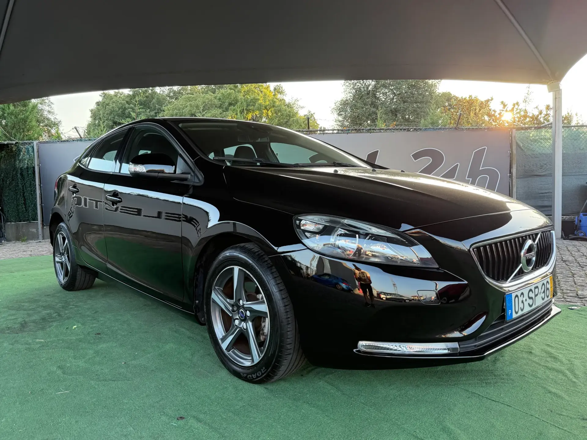 Volvo V40 2.0 D2 Momentum 1