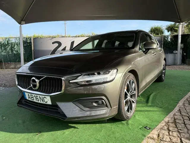 Volvo V60 2.0 D3 Momentum Plus 3