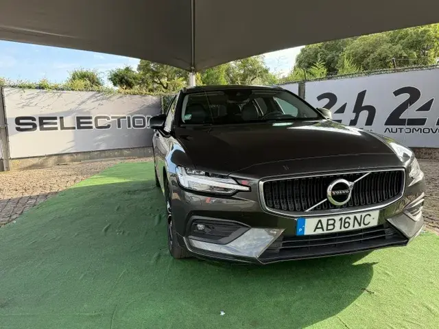 Volvo V60 2.0 D3 Momentum Plus 11