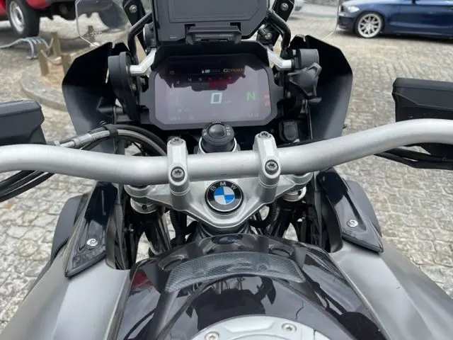 BMW C 650 GT 1200 GS Exclusive triple back 17