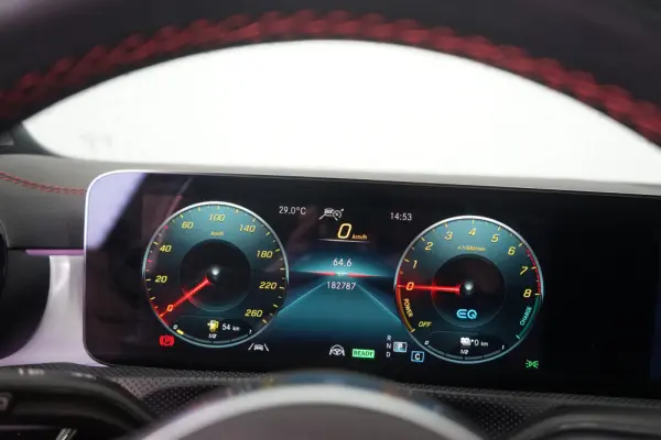 Mercedes-Benz CLA 250 e AMG Line 27