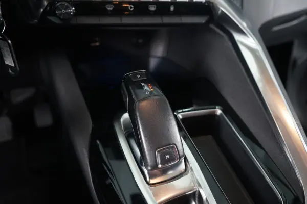 Peugeot 5008 1.5 BlueHDi Allure EAT8 25