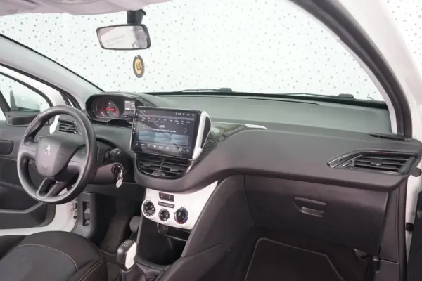 Peugeot 208 1.0 PureTech Access 15