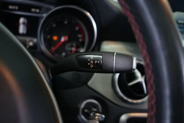 Mercedes-Benz CLA 180 d Shooting Brake AMG Line Aut. 28