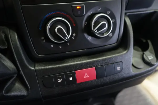 Peugeot Boxer 2.0 BlueHDi 330 L1H1 30