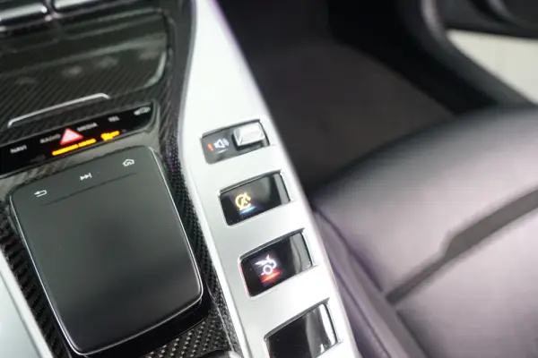 Mercedes-Benz AMG GT 4 portas 43 4Matic+ 36
