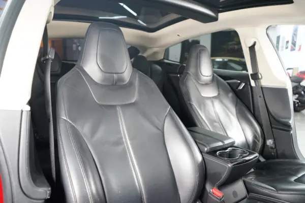 Tesla Model S 85 35