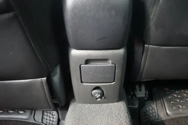 Toyota Avensis SW 2.0 D-4D Exclusive 29