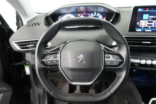 Peugeot 5008 1.2 PureTech Allure Pack 16