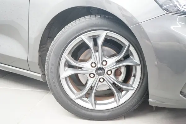 Ford Focus 1.5 TDCi EcoBlue ST-Line 10