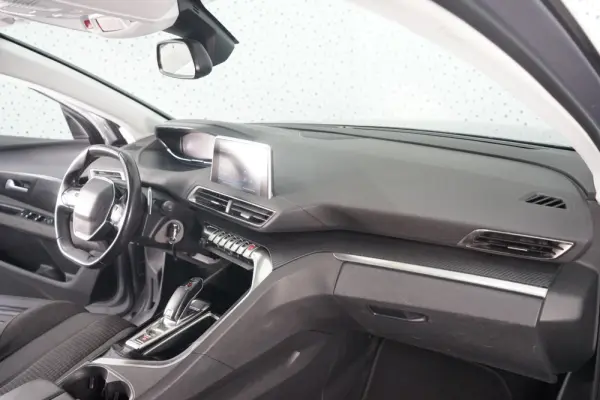 Peugeot 5008 1.5 BlueHDi Allure EAT8 14