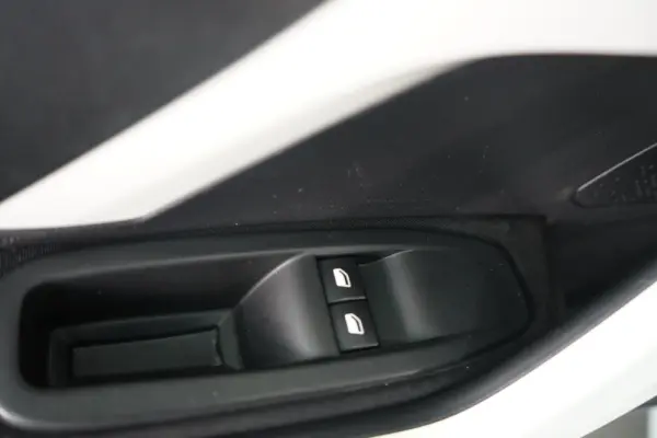 Peugeot 208 1.0 PureTech Access 17