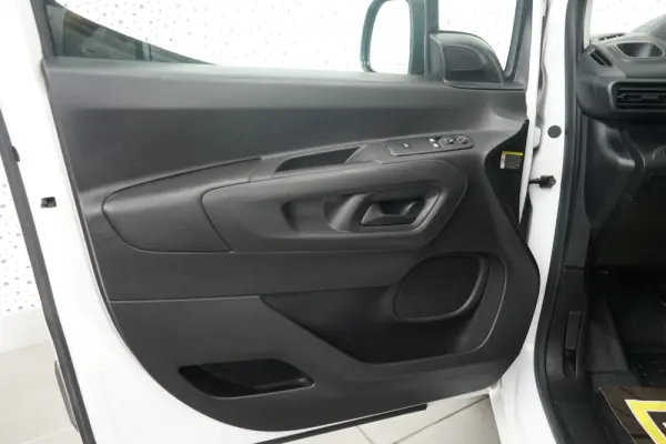 Peugeot Partner 1.5 Blue-HDI Asphalt L1 EAT8 10