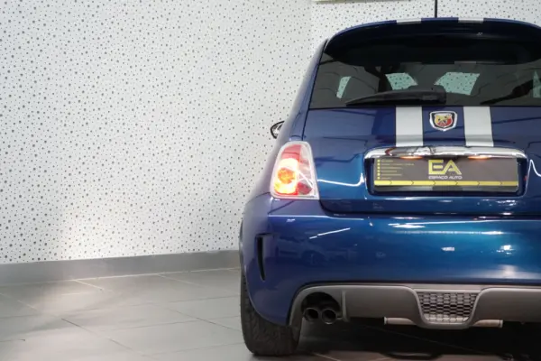 Abarth 695 Outro 11