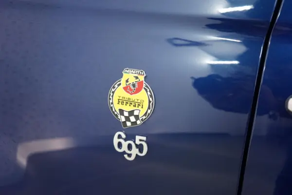 Abarth 695 Outro 13