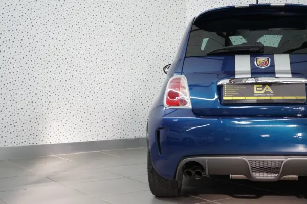 Abarth 695 Outro 52