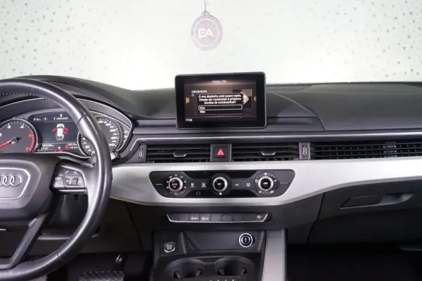 Audi A4 Avant 2.0 TDi Multitronic Exclusive 29