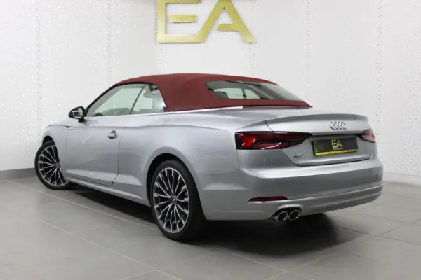 Audi A5 Cabrio 2.0 TDi S-line S tronic 8