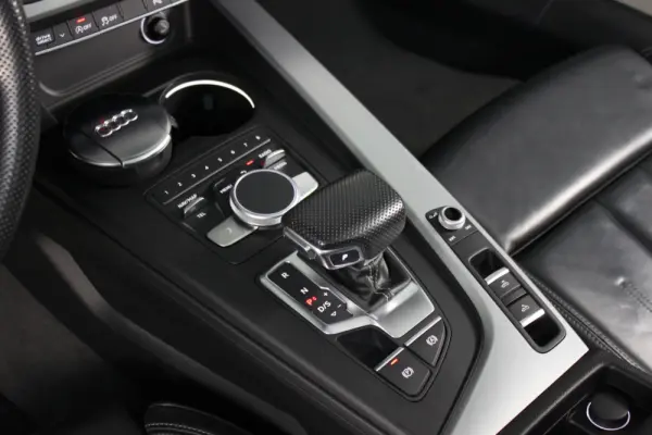 Audi A5 Cabrio 2.0 TDi S-line S tronic 18