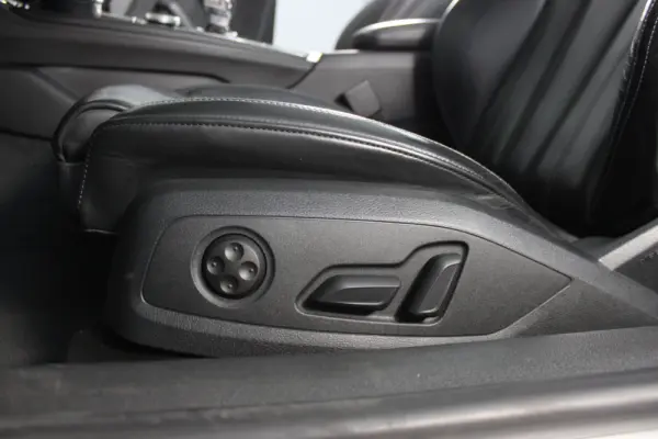 Audi A5 Cabrio 2.0 TDi S-line S tronic 23