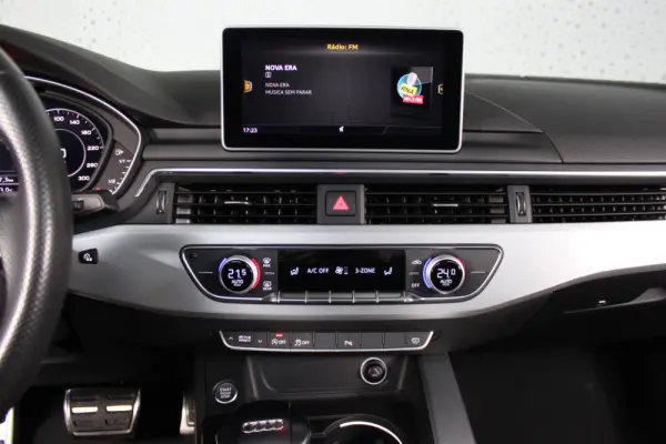 Audi A5 Cabrio 2.0 TDi S-line S tronic 31