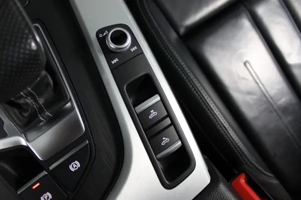 Audi A5 Cabrio 2.0 TDi S-line S tronic 36