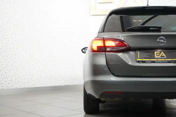 Opel Astra Sports Tourer 1.2 T Business Edition S/S 7