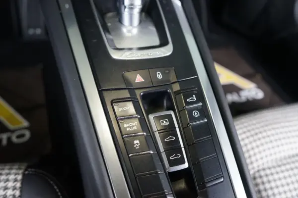 Porsche 911 (991) Carrera 2 PDK 30