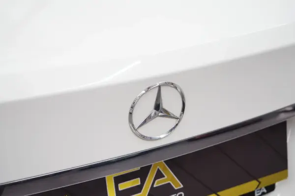 Mercedes-Benz C 180 BlueEFFICIENCY 7G-TRONIC 9