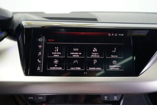 Audi e-tron GT quattro 38