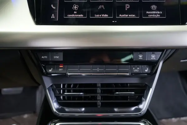 Audi e-tron GT quattro 37