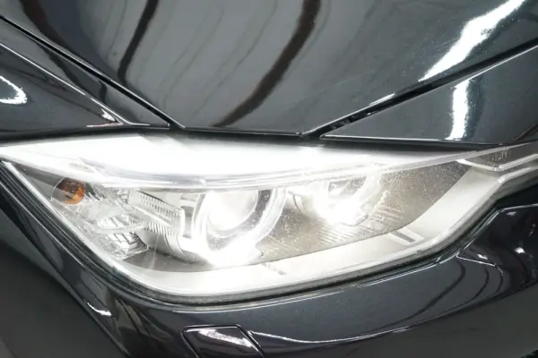 BMW 320 d Line Luxury 9