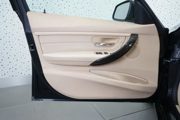 BMW 320 d Line Luxury 21