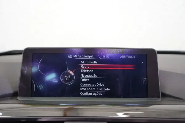 BMW 320 d Line Luxury 36