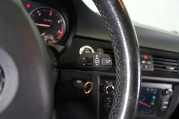 BMW 320 d Coupe Auto 28