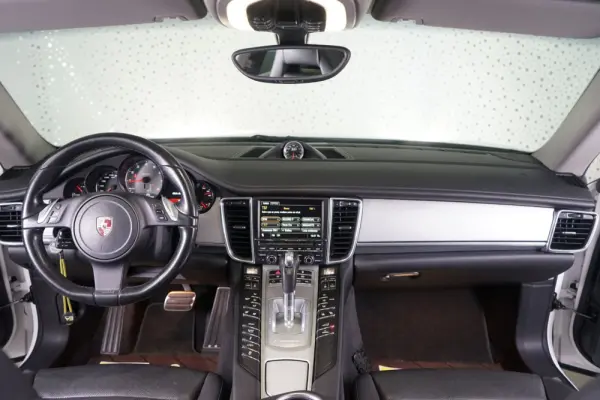 Porsche Panamera S Hybrid 19