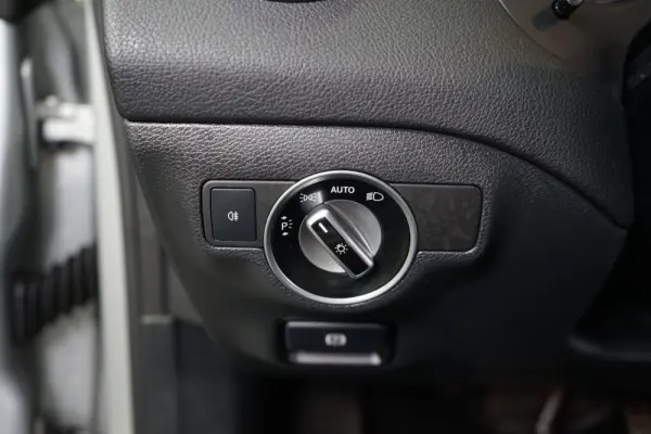 Mercedes-Benz CLA 180 d Shooting Brake AMG Line Aut. 30