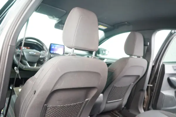 Ford Focus 1.5 TDCi EcoBlue ST-Line 37