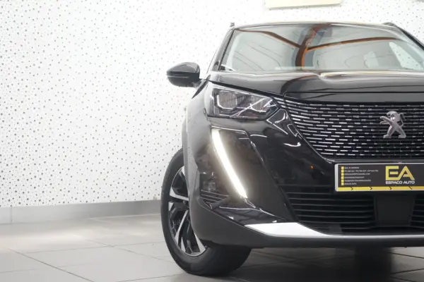 Peugeot 2008 1.2 PureTech Allure 6