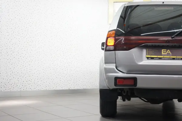 Mitsubishi Pajero Sport 7