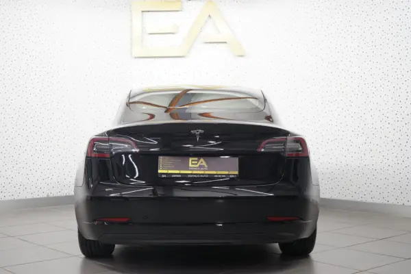 Tesla Model 3 Standard Range Plus RWD 5