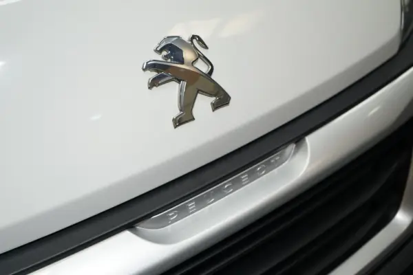 Peugeot Boxer 2.0 BlueHDi 330 L1H1 8