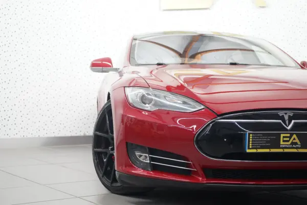 Tesla Model S 85 40