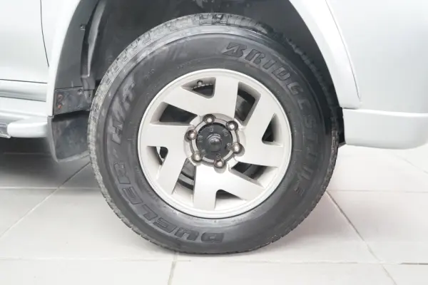 Mitsubishi Pajero Sport 10