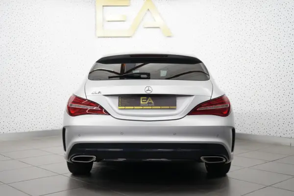 Mercedes-Benz CLA 180 d Shooting Brake AMG Line Aut. 5