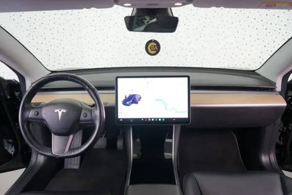 Tesla Model 3 Standard Range Plus RWD 11