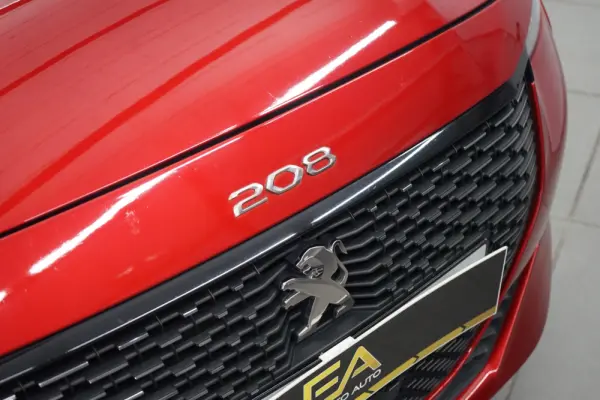 Peugeot 208 1.2 PureTech Allure Pack 8